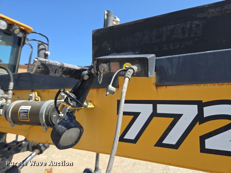 image for item EC3529 2013 John Deere 772G motor grader