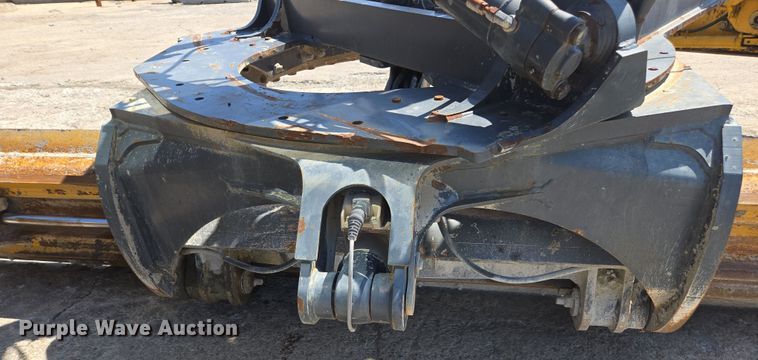 image for item EC3529 2013 John Deere 772G motor grader