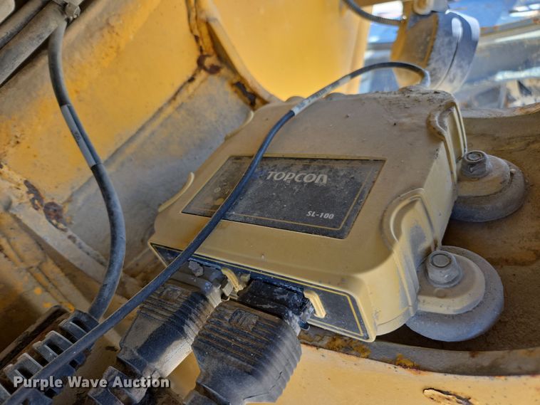 image for item EC3529 2013 John Deere 772G motor grader