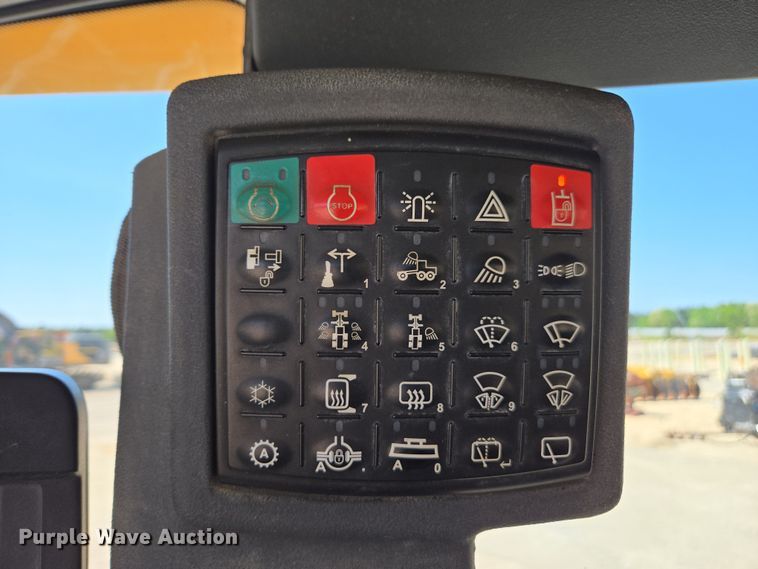 image for item EC3529 2013 John Deere 772G motor grader