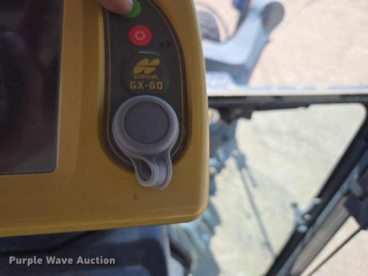 image for item EC3529 2013 John Deere 772G motor grader