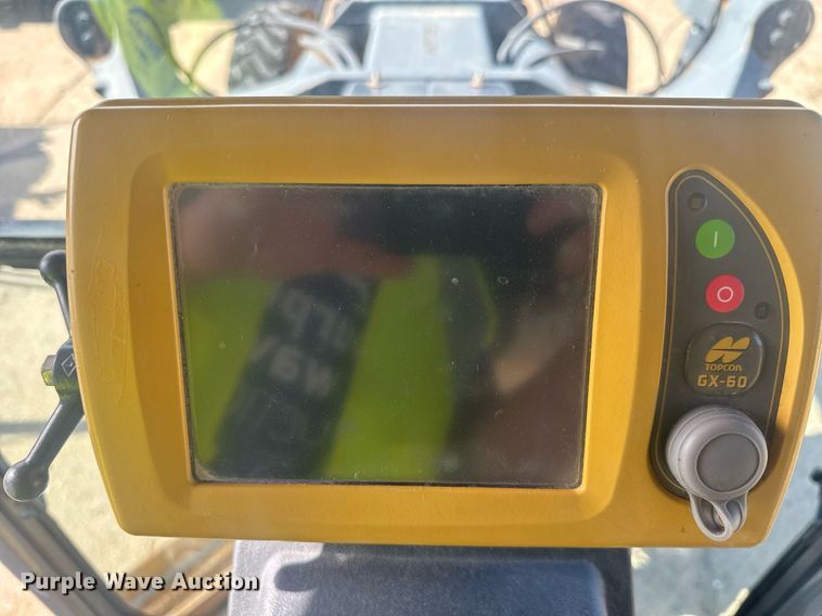 image for item EC3529 2013 John Deere 772G motor grader