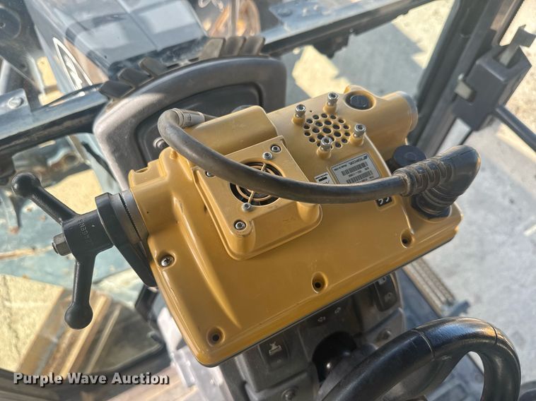 image for item EC3529 2013 John Deere 772G motor grader