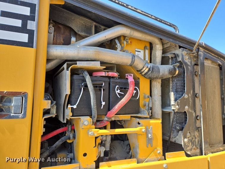 image for item EC3529 2013 John Deere 772G motor grader