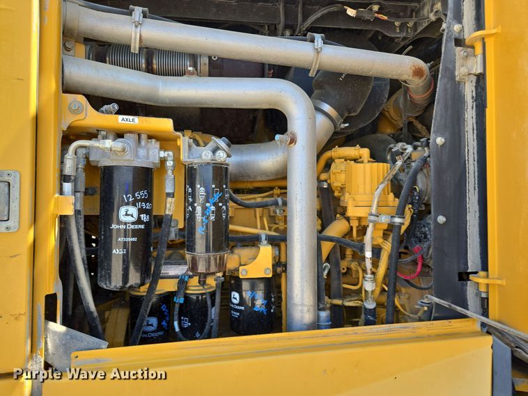 image for item EC3529 2013 John Deere 772G motor grader