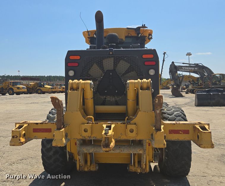 image for item EC3530 2015 John Deere 772G motor grader