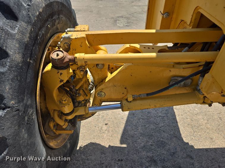 image for item EC3530 2015 John Deere 772G motor grader