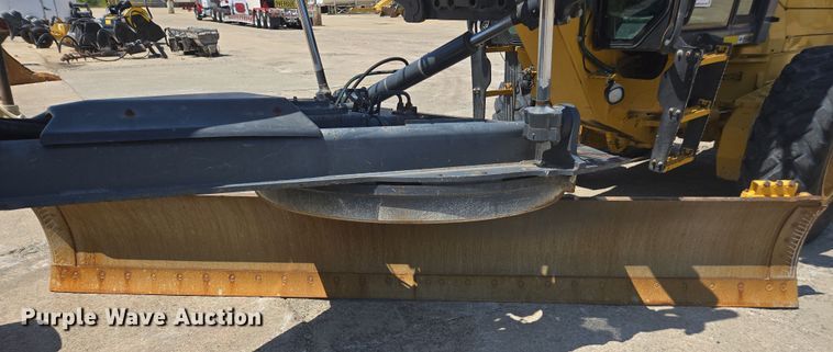 image for item EC3530 2015 John Deere 772G motor grader