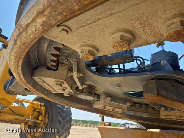 image for item EC3530 2015 John Deere 772G motor grader