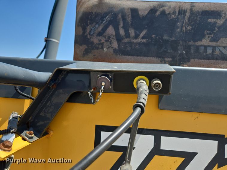 image for item EC3530 2015 John Deere 772G motor grader