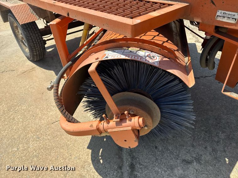 image for item EC3531 2017 Broce CRT350 broom