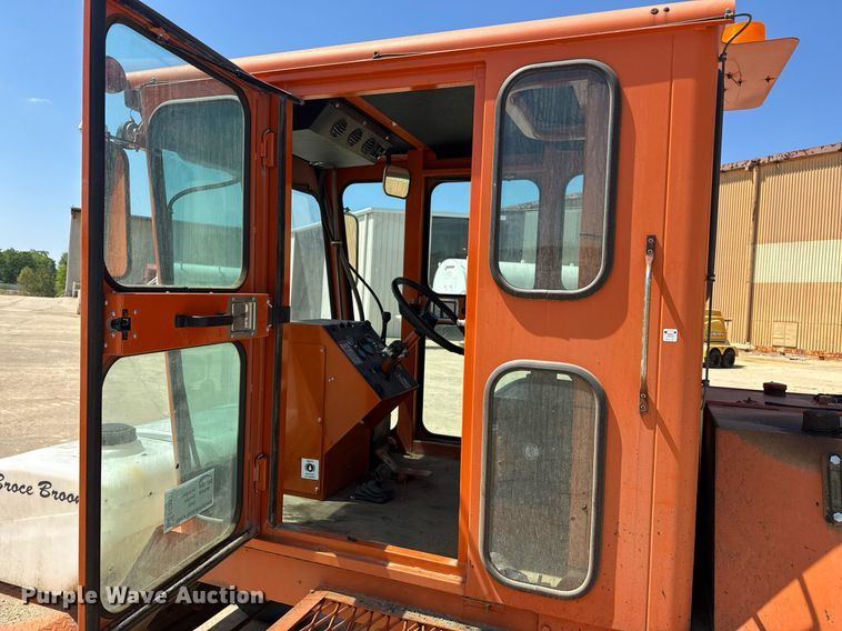 image for item EC3531 2017 Broce CRT350 broom