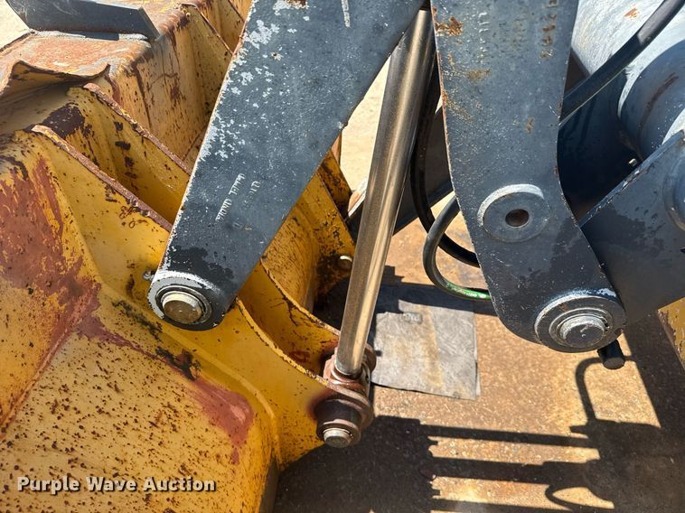 image for item EC3532 2013 John Deere 310SK backhoe