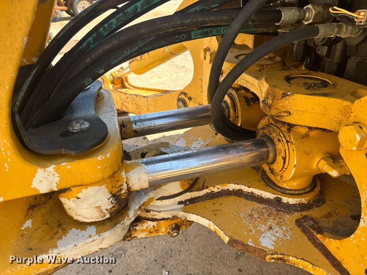 image for item EC3532 2013 John Deere 310SK backhoe