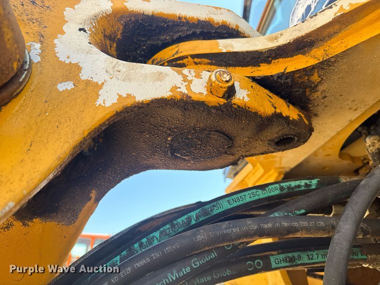 image for item EC3532 2013 John Deere 310SK backhoe