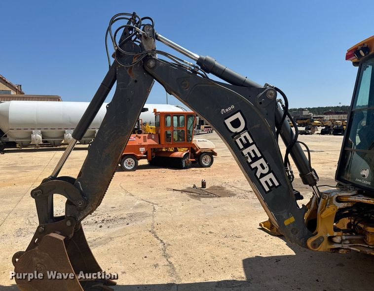 image for item EC3532 2013 John Deere 310SK backhoe