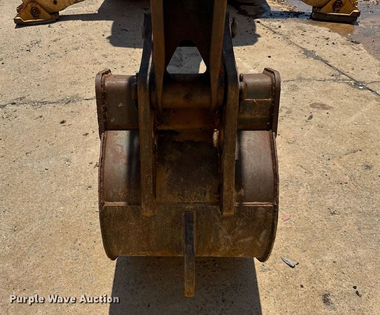 image for item EC3532 2013 John Deere 310SK backhoe