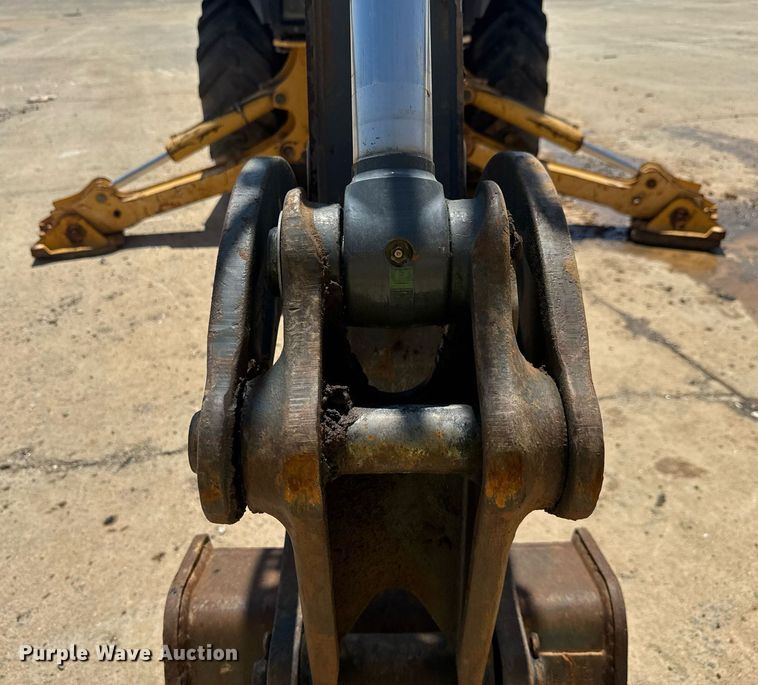 image for item EC3532 2013 John Deere 310SK backhoe