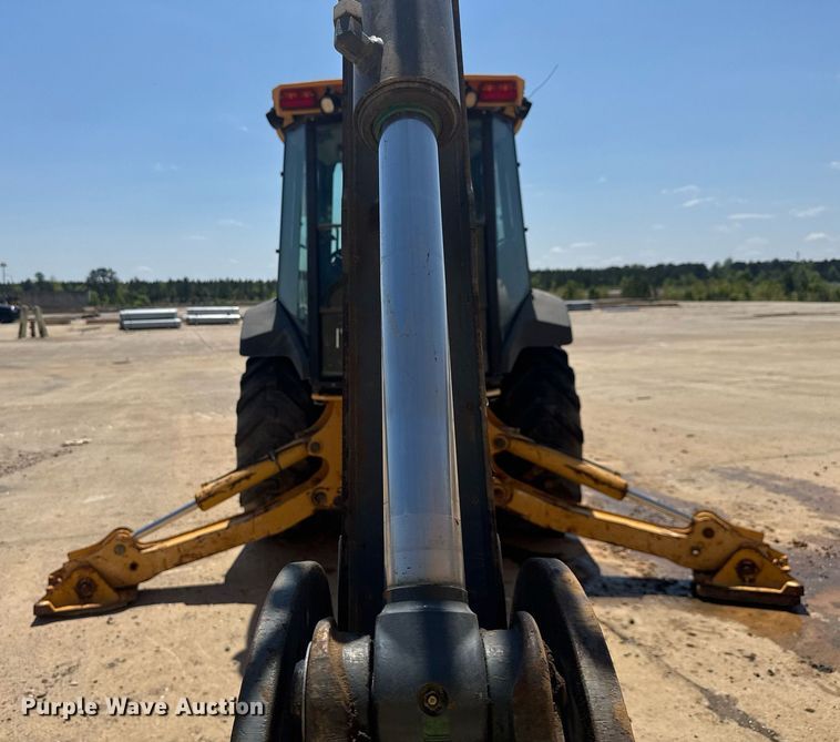 image for item EC3532 2013 John Deere 310SK backhoe