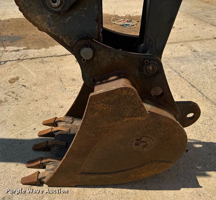 image for item EC3532 2013 John Deere 310SK backhoe