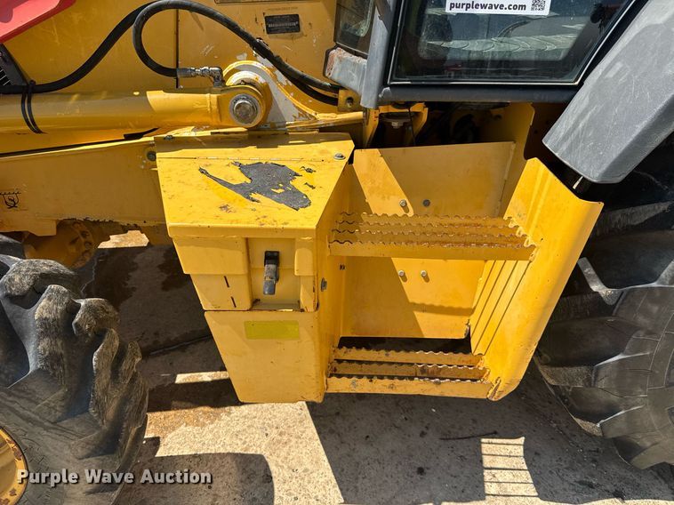 image for item EC3532 2013 John Deere 310SK backhoe