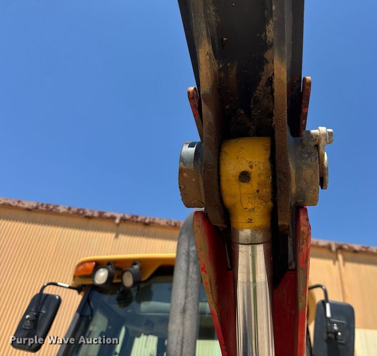 image for item EC3532 2013 John Deere 310SK backhoe