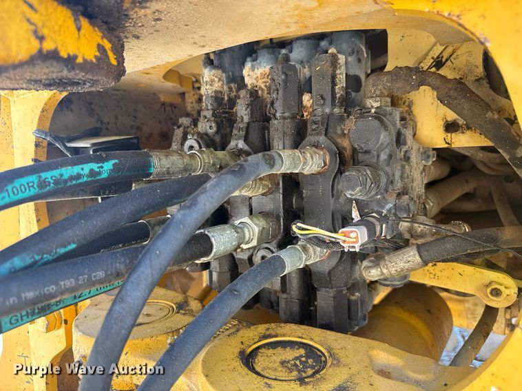 image for item EC3532 2013 John Deere 310SK backhoe