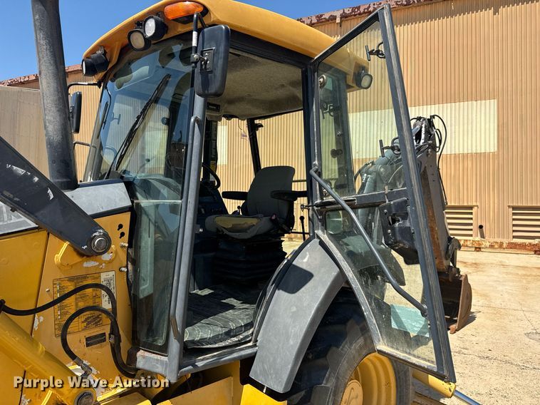 image for item EC3532 2013 John Deere 310SK backhoe