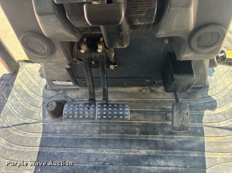 image for item EC3532 2013 John Deere 310SK backhoe