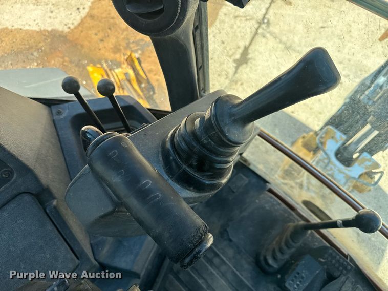 image for item EC3532 2013 John Deere 310SK backhoe