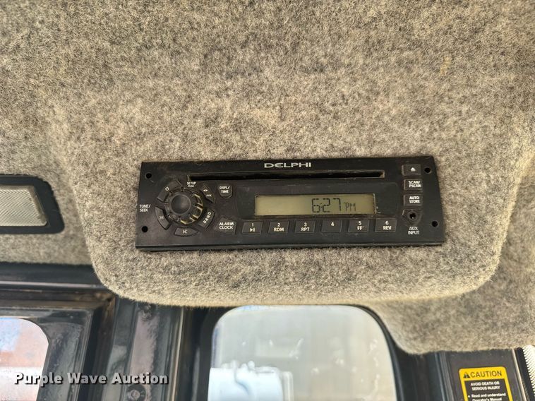 image for item EC3532 2013 John Deere 310SK backhoe