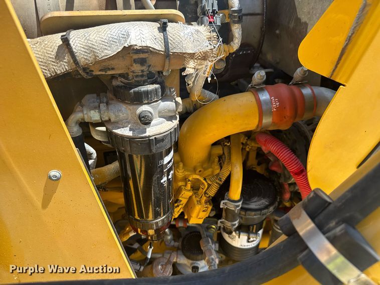 image for item EC3532 2013 John Deere 310SK backhoe