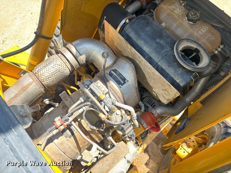 image for item EC3532 2013 John Deere 310SK backhoe