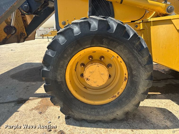 image for item EC3532 2013 John Deere 310SK backhoe