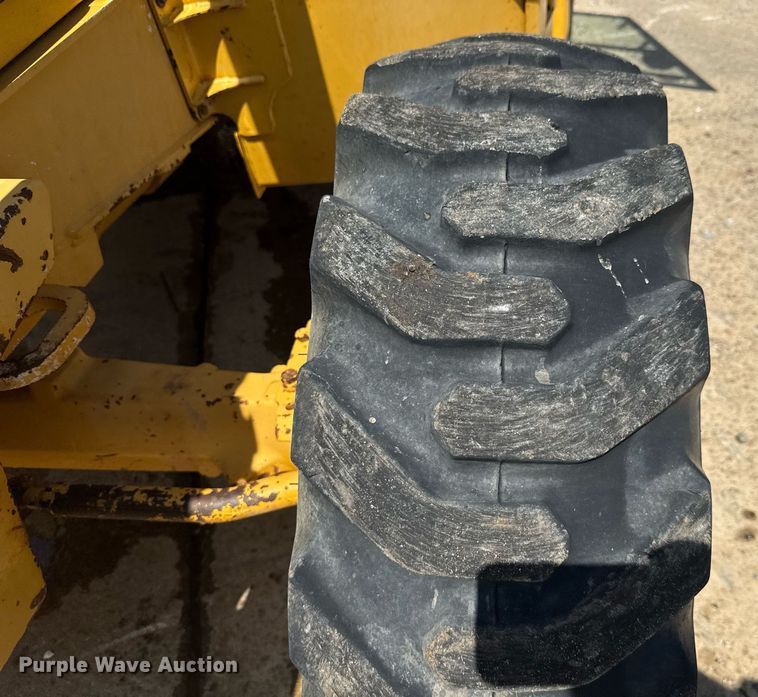 image for item EC3532 2013 John Deere 310SK backhoe