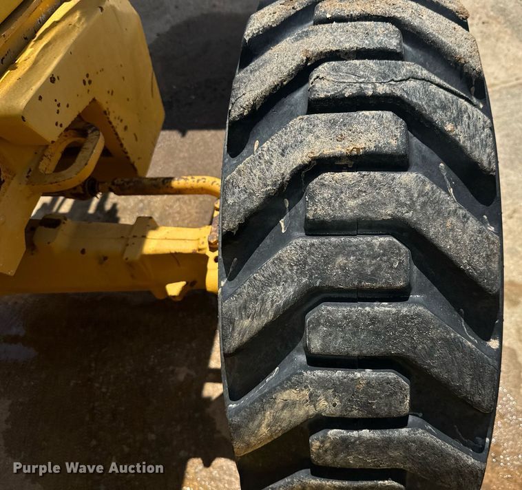 image for item EC3532 2013 John Deere 310SK backhoe