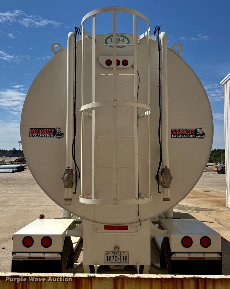 image for item EC3533 2018 1954 Manufacturing 12K Water Tower portable water tower