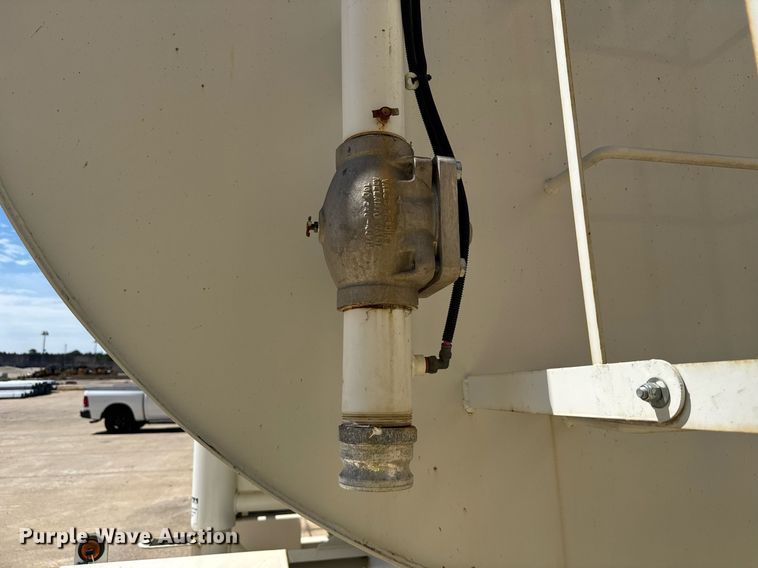 image for item EC3533 2018 1954 Manufacturing 12K Water Tower portable water tower