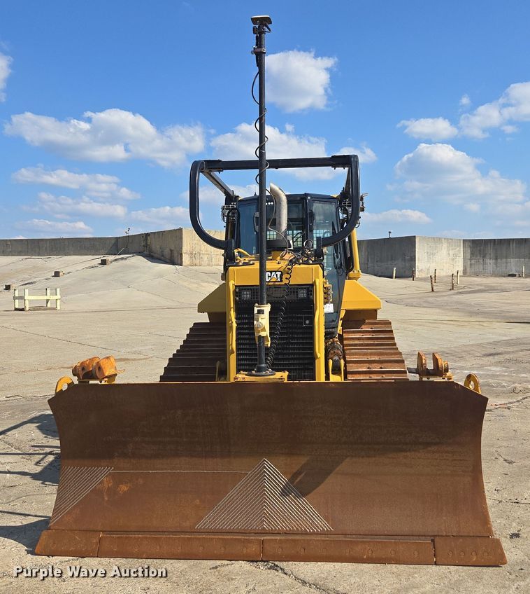 image for item EC3535 2019 Caterpillar D6N XL dozer