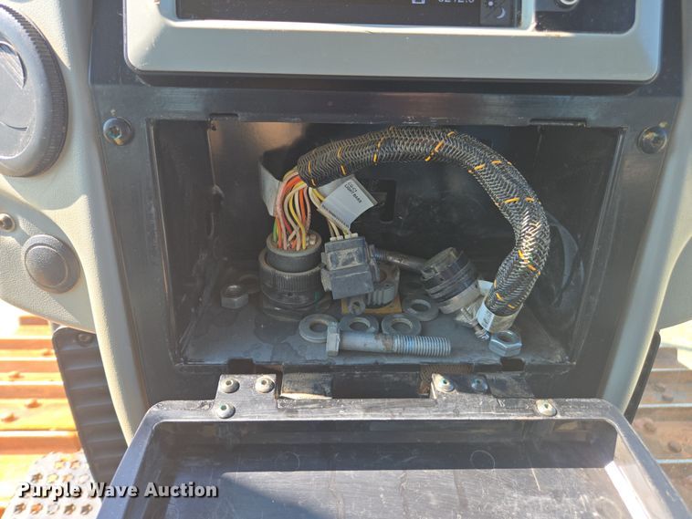 image for item EC3535 2019 Caterpillar D6N XL dozer