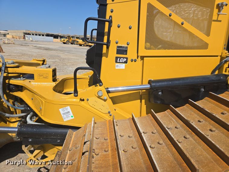 image for item EC3536 2024 Caterpillar D6XE LGP dozer