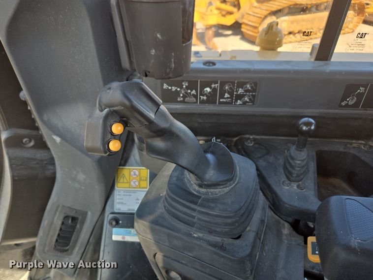 image for item EC3536 2024 Caterpillar D6XE LGP dozer