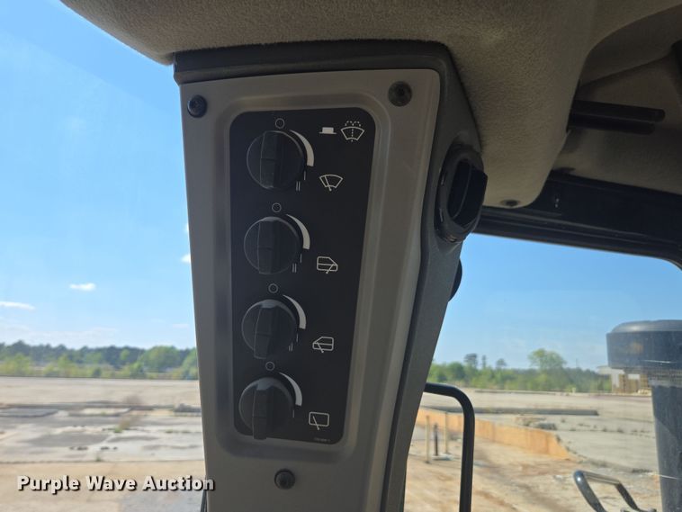 image for item EC3536 2024 Caterpillar D6XE LGP dozer