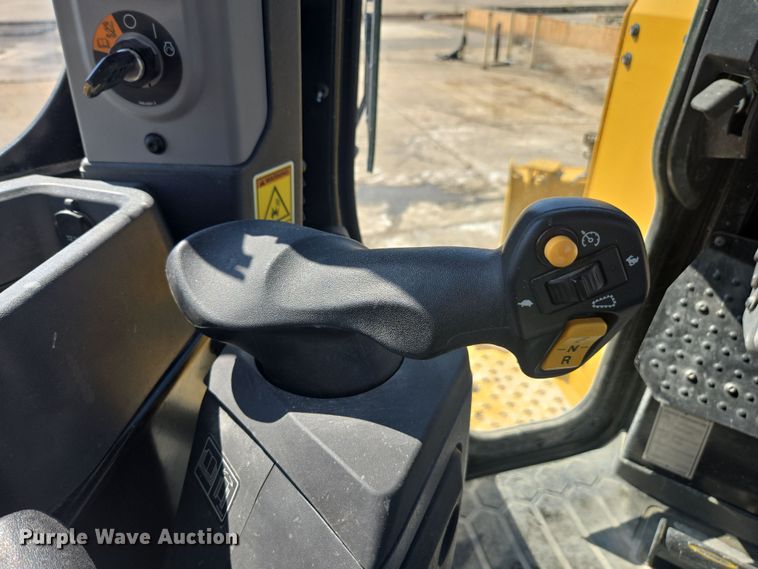 image for item EC3536 2024 Caterpillar D6XE LGP dozer