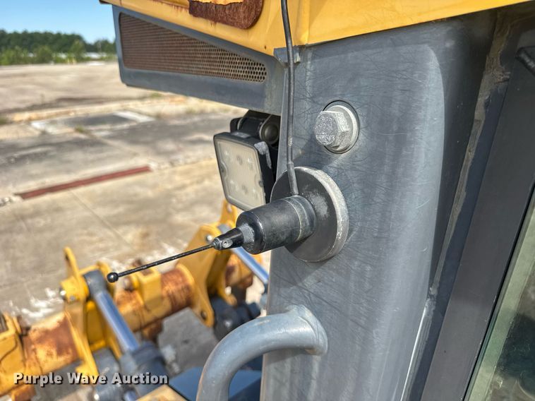 image for item EC3537 2017 John Deere 950K LGP dozer