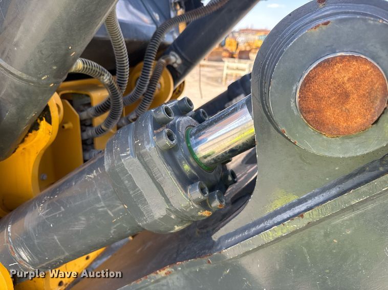 image for item EC3537 2017 John Deere 950K LGP dozer