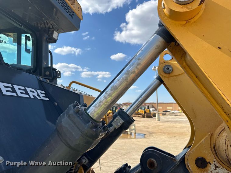 image for item EC3537 2017 John Deere 950K LGP dozer