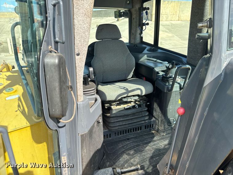 image for item EC3537 2017 John Deere 950K LGP dozer