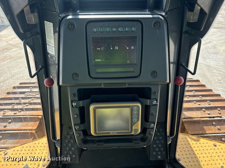 image for item EC3537 2017 John Deere 950K LGP dozer