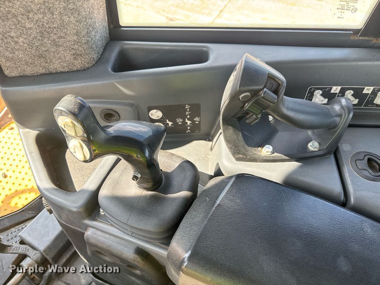 image for item EC3537 2017 John Deere 950K LGP dozer